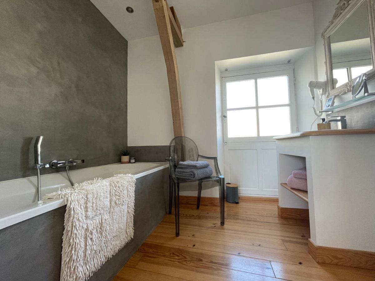 Cote Jardin Bed & Breakfast Sainte-Suzanne  Exterior photo